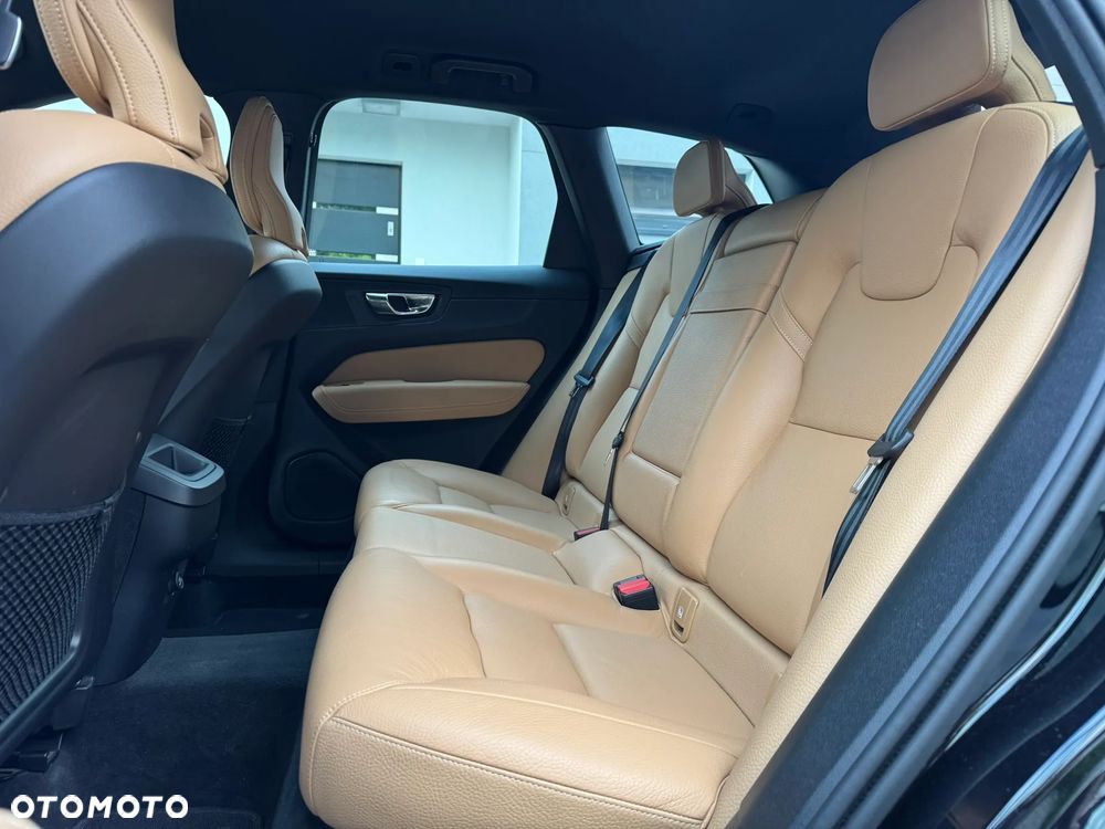 Volvo XC 60 D4 Geartronic Summum - 19