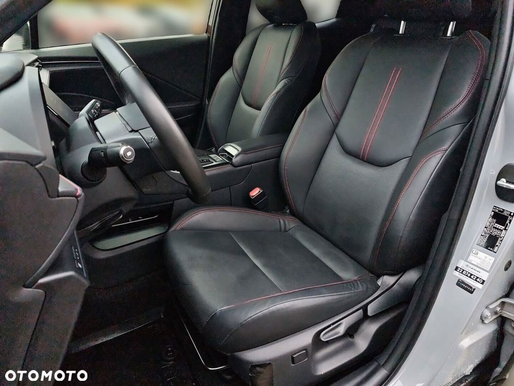 Lexus LBX 1.5 Hybrid Emotion - 16