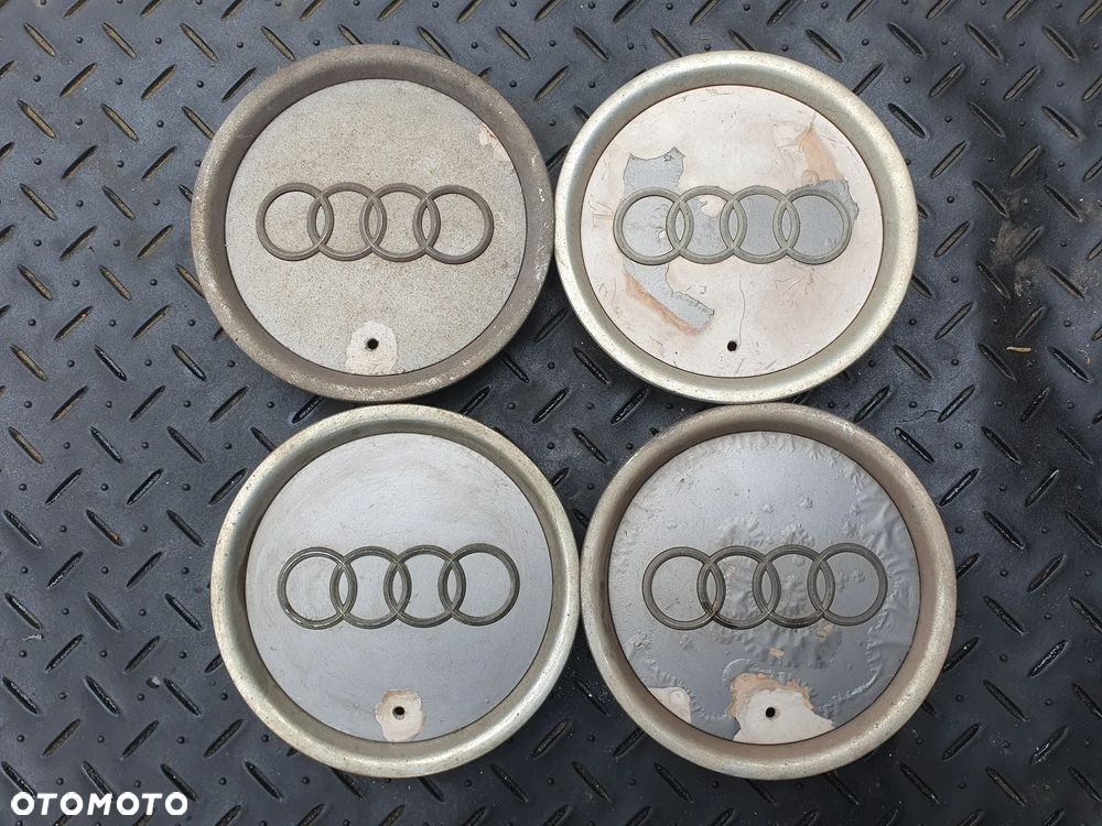DEKIEL DEKLE DEKIELKI AUDI 8L0601165D KOMPLET 4 SZT