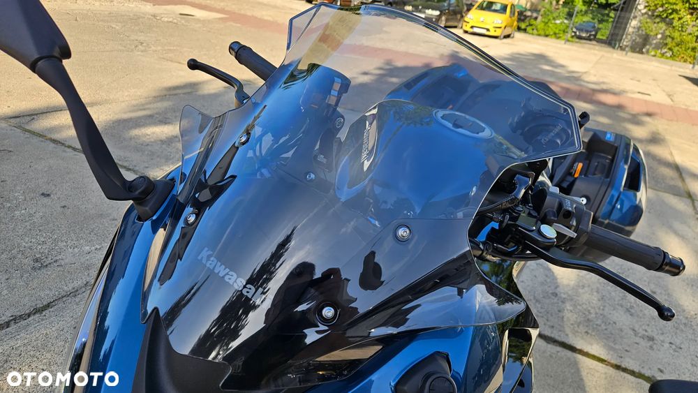 Kawasaki Ninja - 11