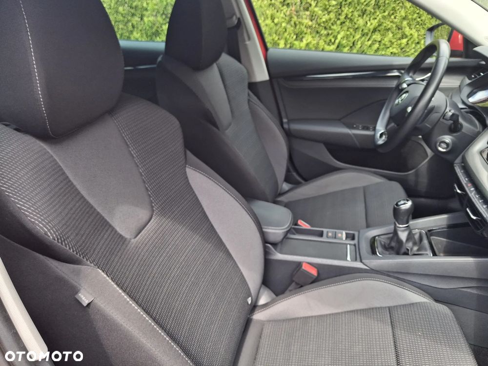 Skoda Octavia 1.5 TSI ACT Ambition - 8