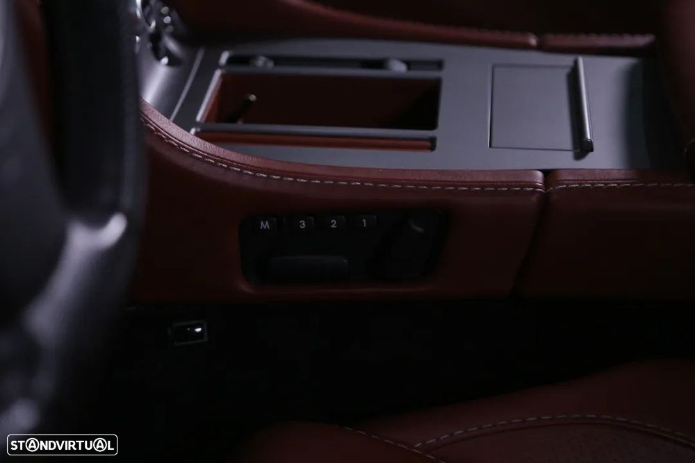 Aston Martin Vantage Coupe V8 Sportshift - 25