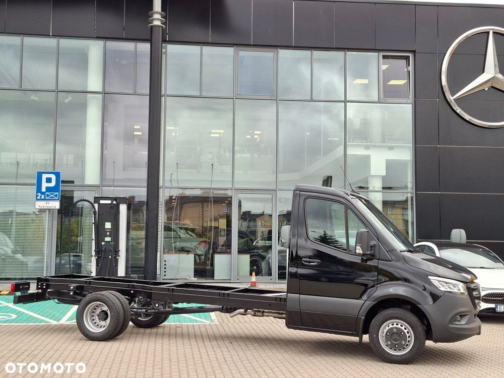 Mercedes-Benz Sprinter - 6