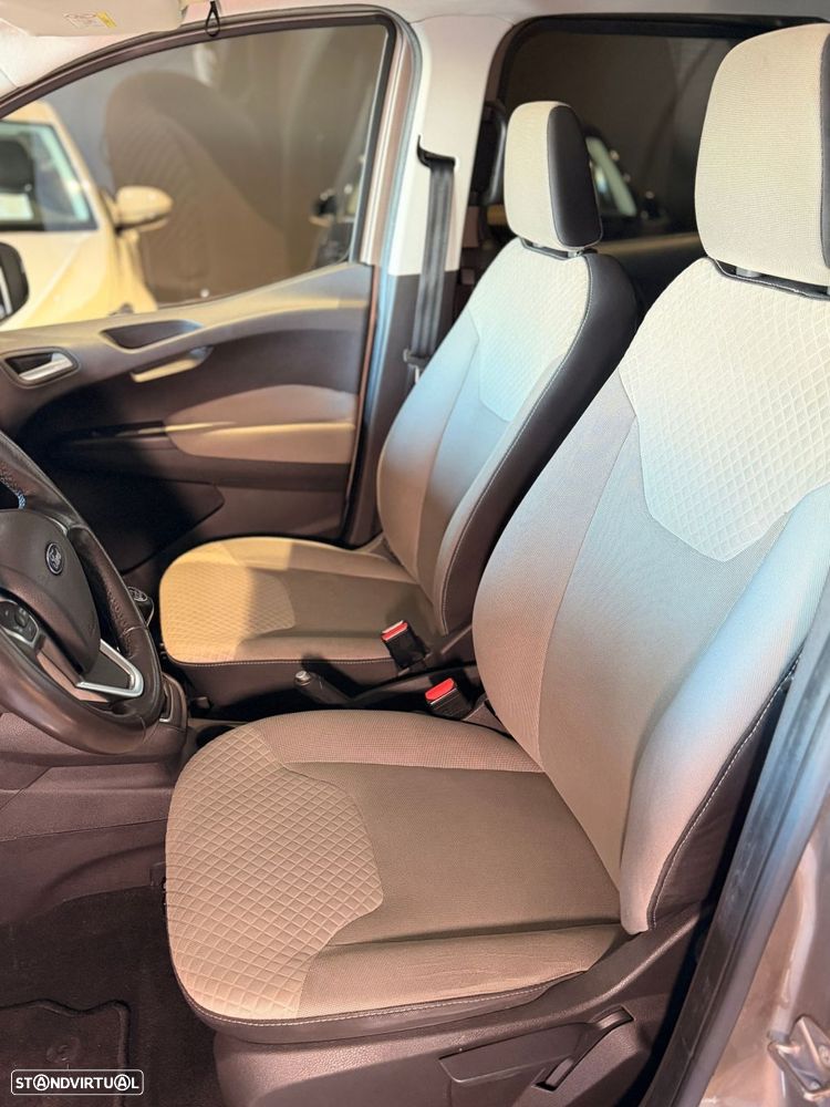 Ford Tourneo Courier 1.0 EcoBoost Titanium - 18