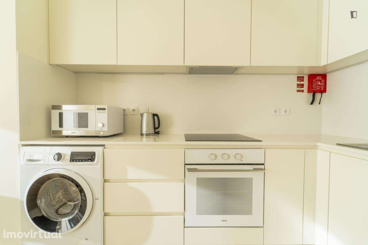 Quarto - localizado em Sé de Braga e São Lázaro Braga - Grande imagem: 2/28