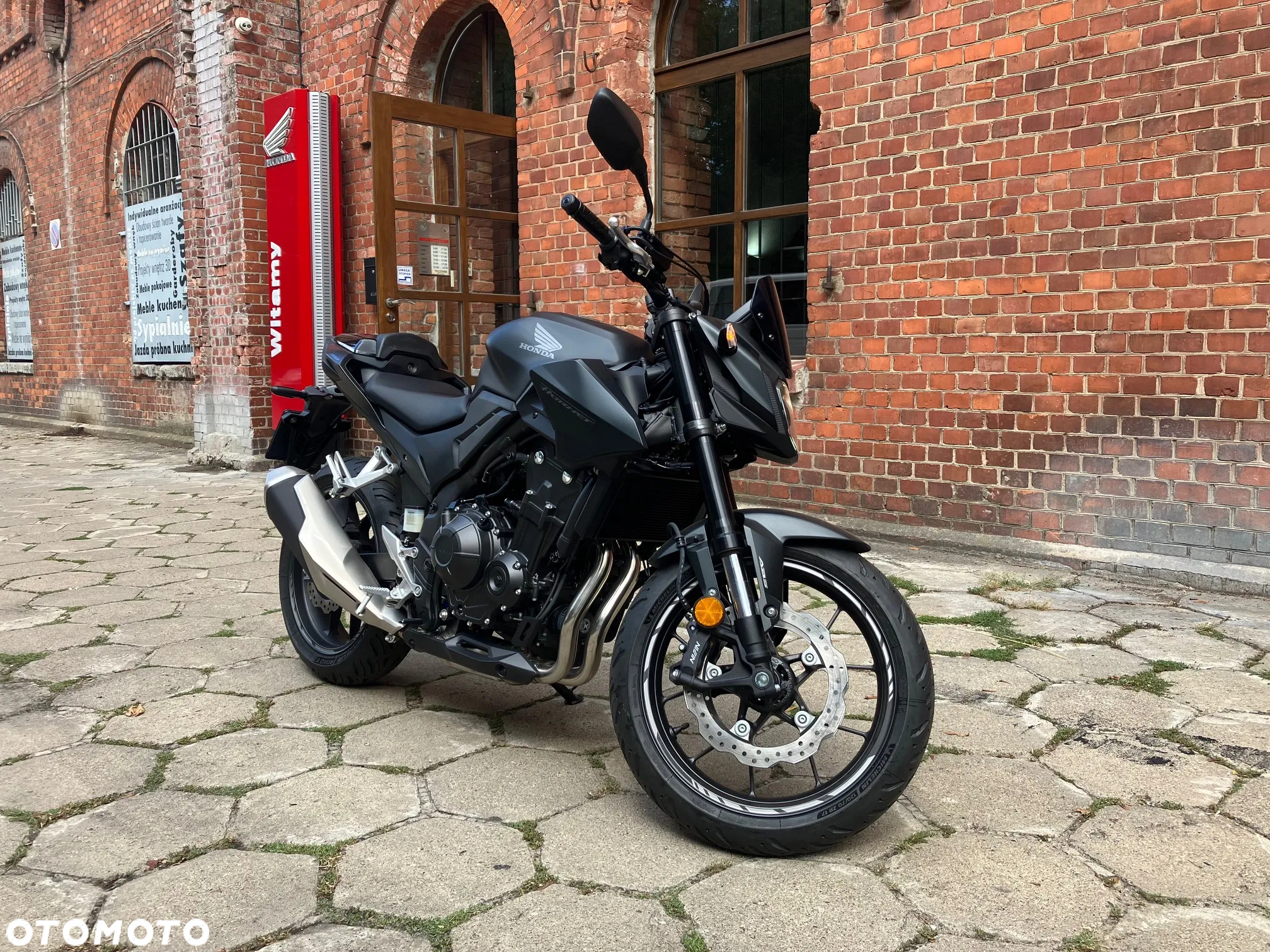 Honda Hornet - 4