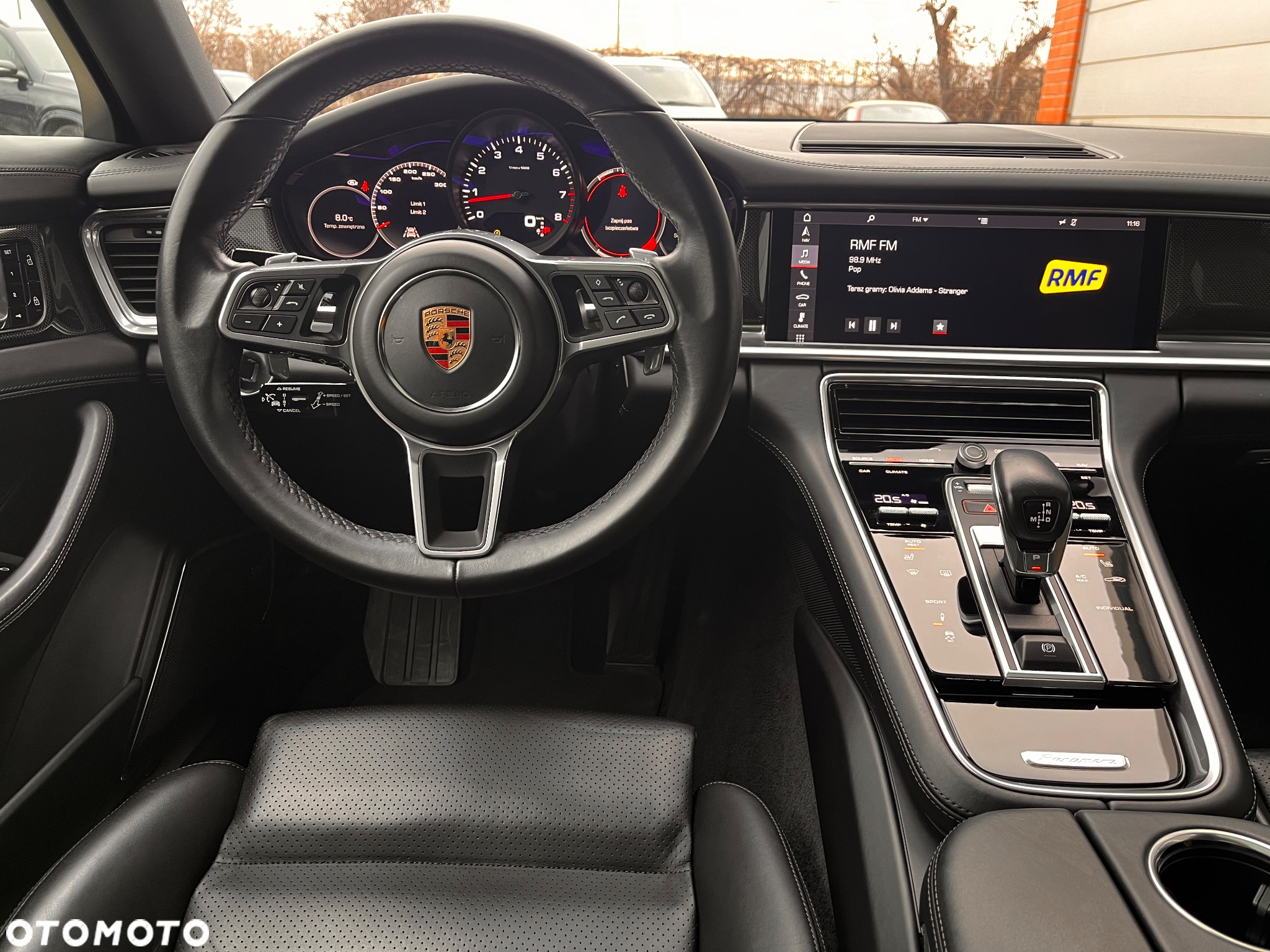 Porsche Panamera 4 - 29