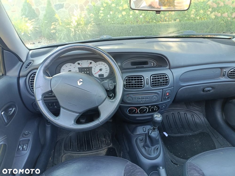 Renault Megane - 21