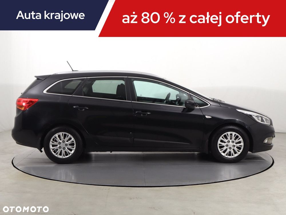 Kia Ceed - 8