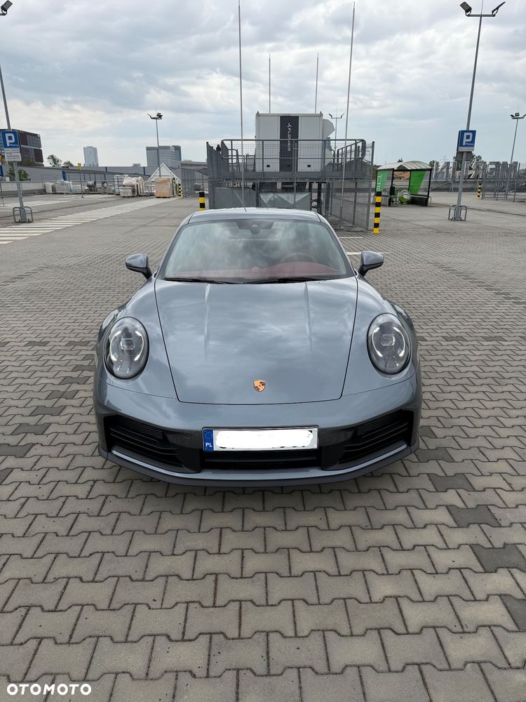 Porsche 911 Carrera - 14