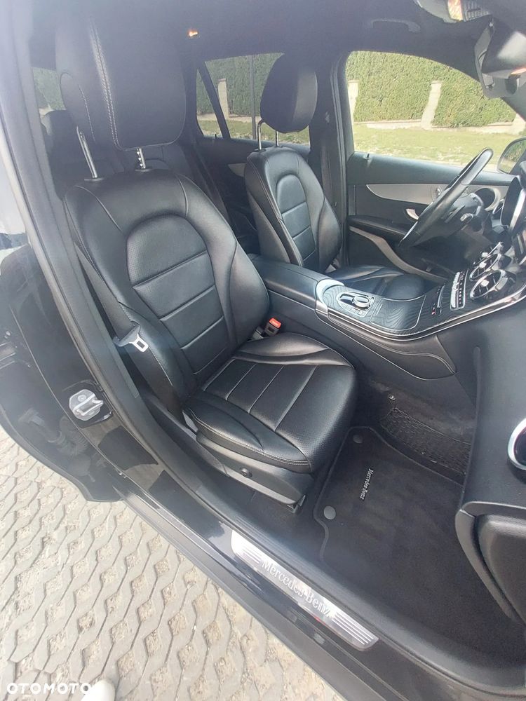 Mercedes-Benz GLC - 30