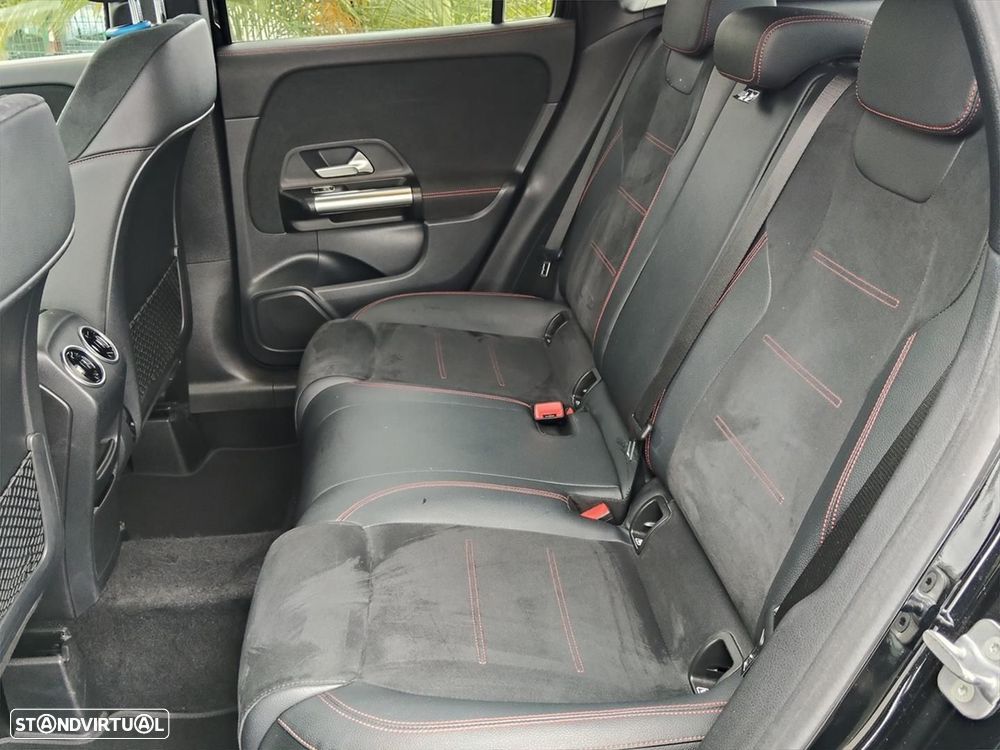 Mercedes-Benz GLA 180 d AMG Line - 12