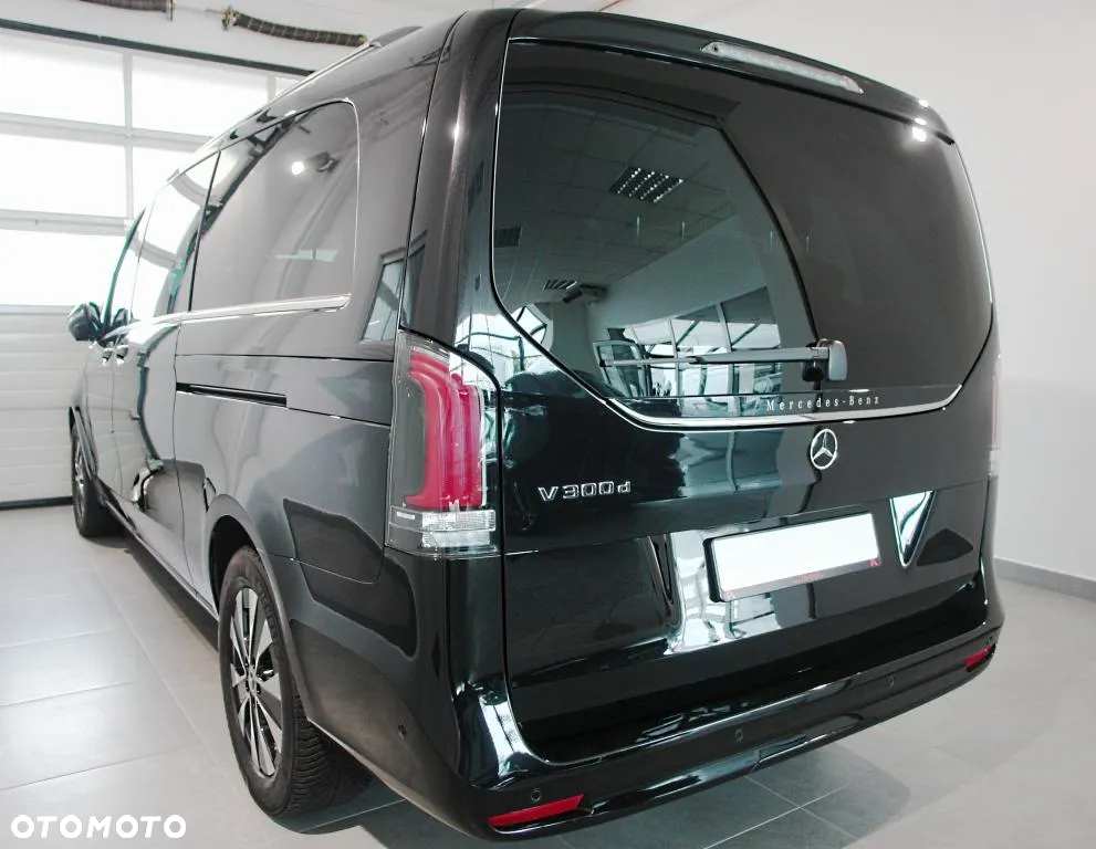 Mercedes-Benz Klasa V 300 d extralang 9G-TRONIC Avantgarde - 3