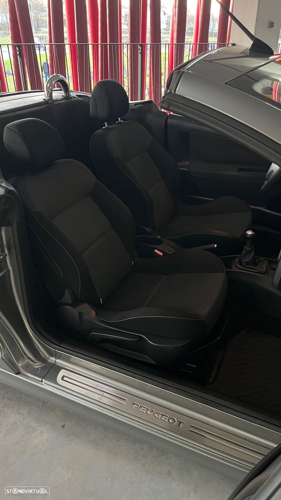 Peugeot 207 CC 1.6 HDi FAP Sport - 17