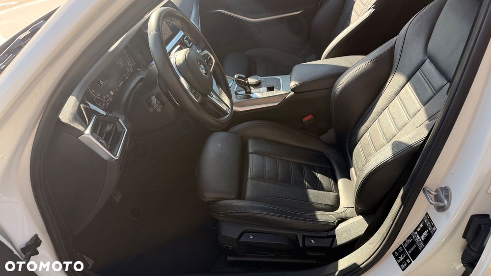 BMW Seria 3 320d xDrive M Sport Shadow - 20