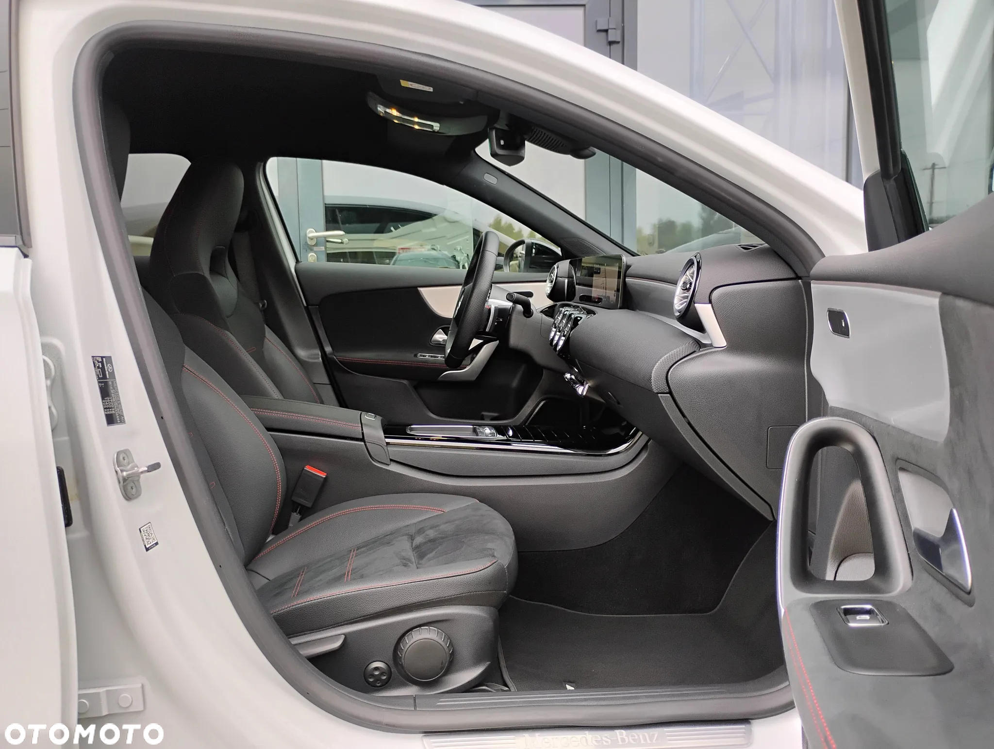 Mercedes-Benz Klasa A 200 AMG Line 7G-DCT - 15