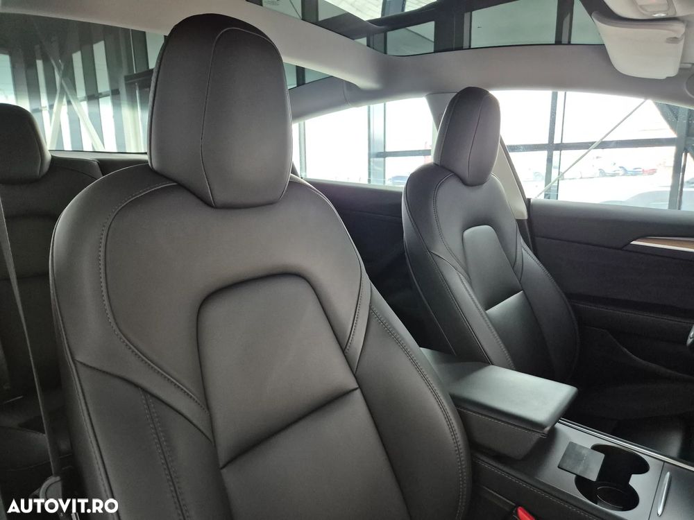 Tesla Model 3 Performance - 14