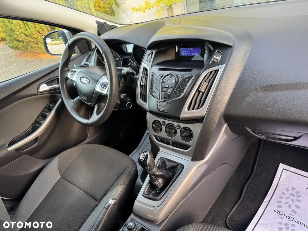 Ford Focus - 8