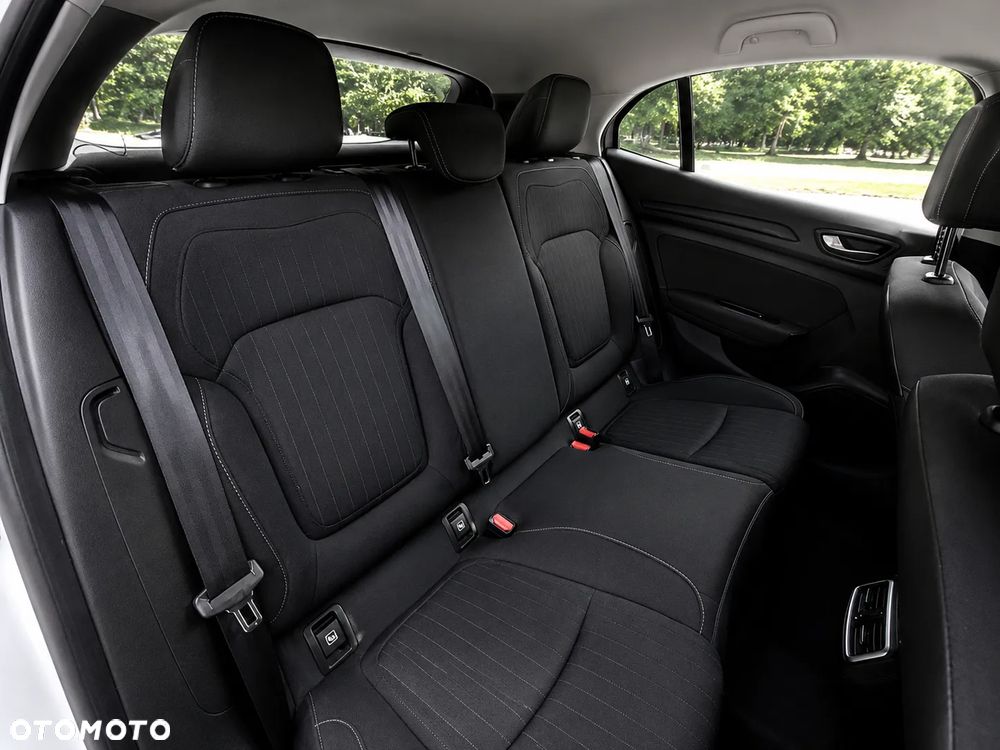 Renault Megane 1.5 dCi Limited 2018 - 8