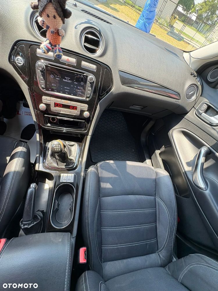 Ford Mondeo 2.0 TDCi Ambiente - 23
