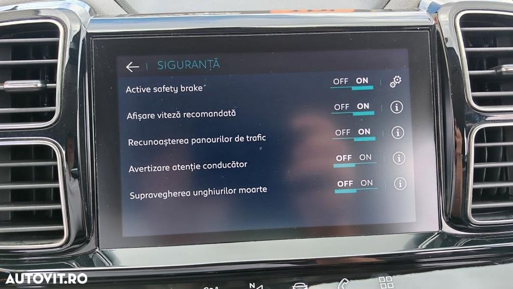Citroën C5 Aircross 225 e-EAT8 SHINE - 24