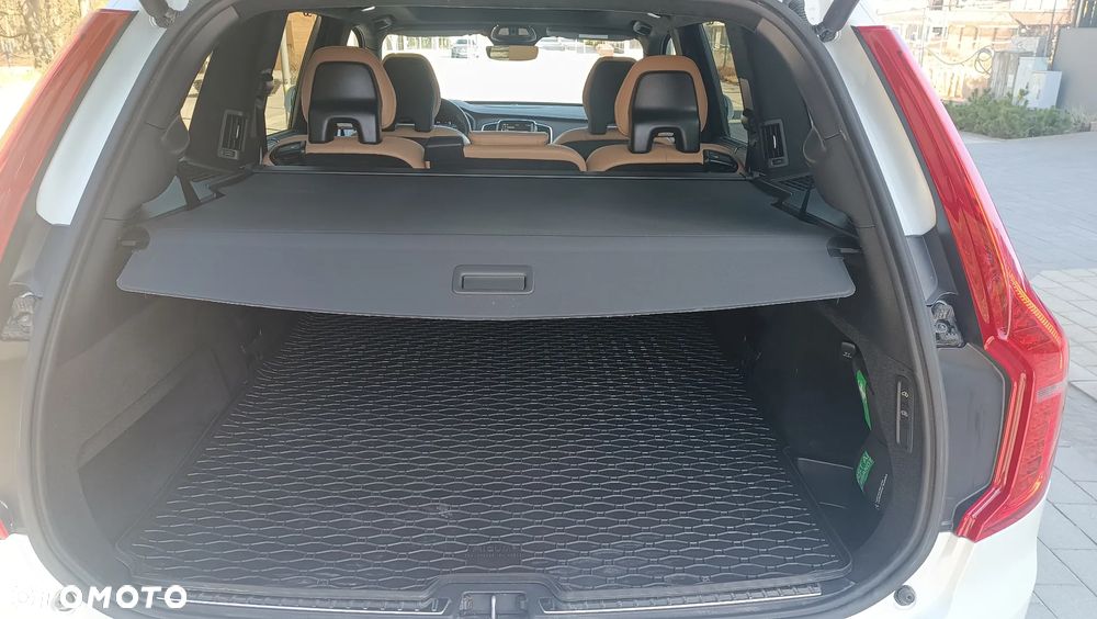 Volvo XC 90 B5 D AWD Ultimate Bright 7os - 20