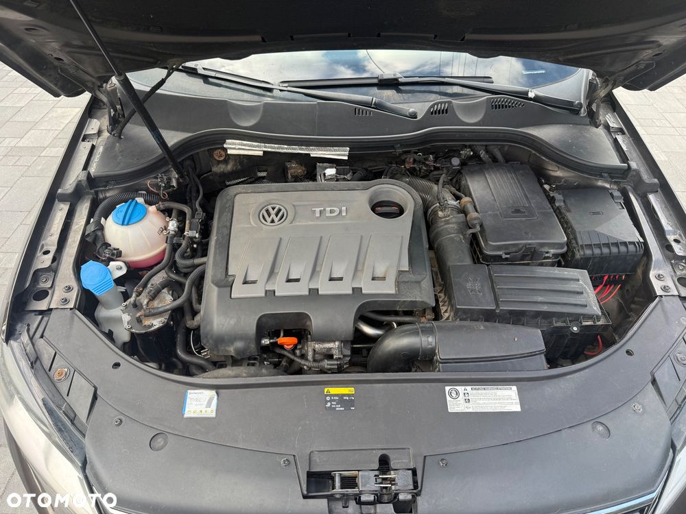 Volkswagen Passat - 27