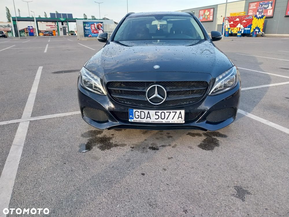 Mercedes-Benz Klasa C 200 d 7G-TRONIC Exclusive - 4
