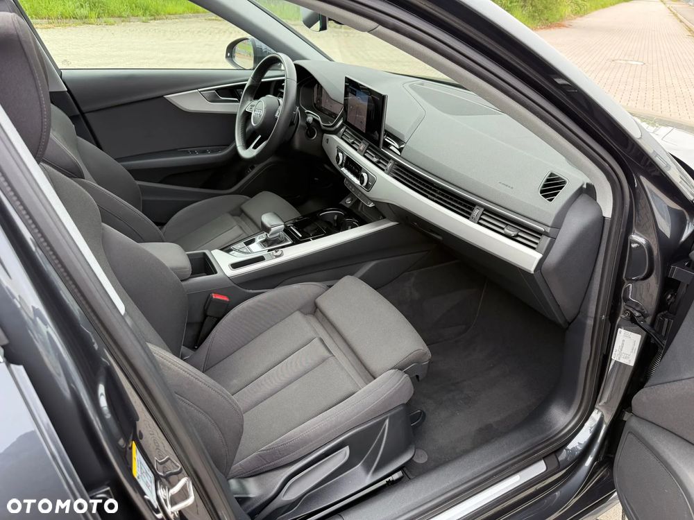 Audi A4 Avant 35 TFSI mHEV S tronic - 27
