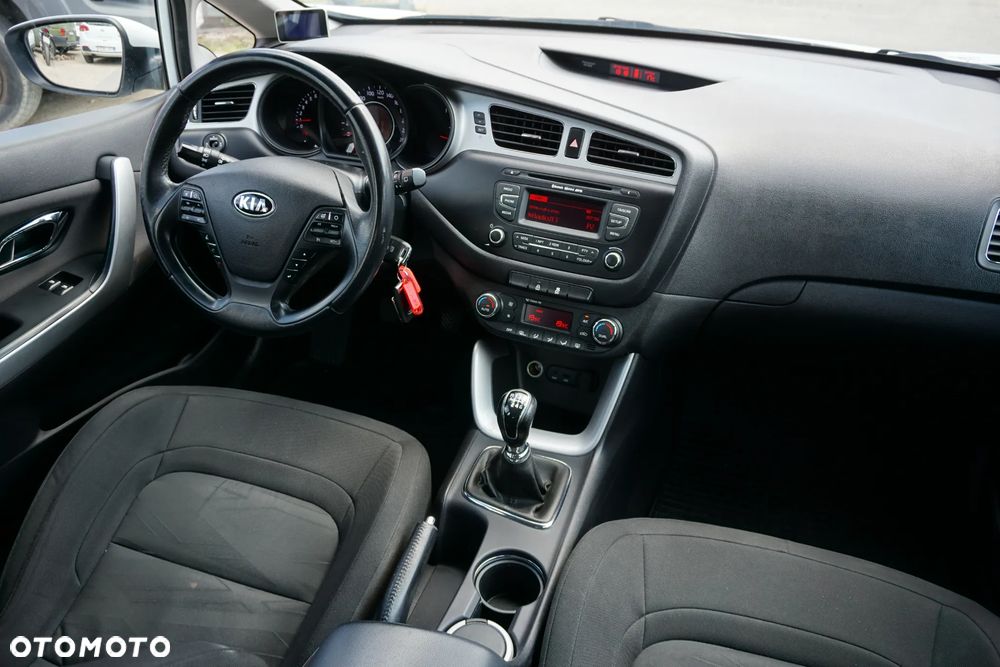 Kia Ceed 1.6 GDI M - 12