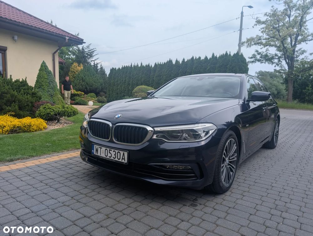 BMW Seria 5 520d xDrive Sport Line sport - 4