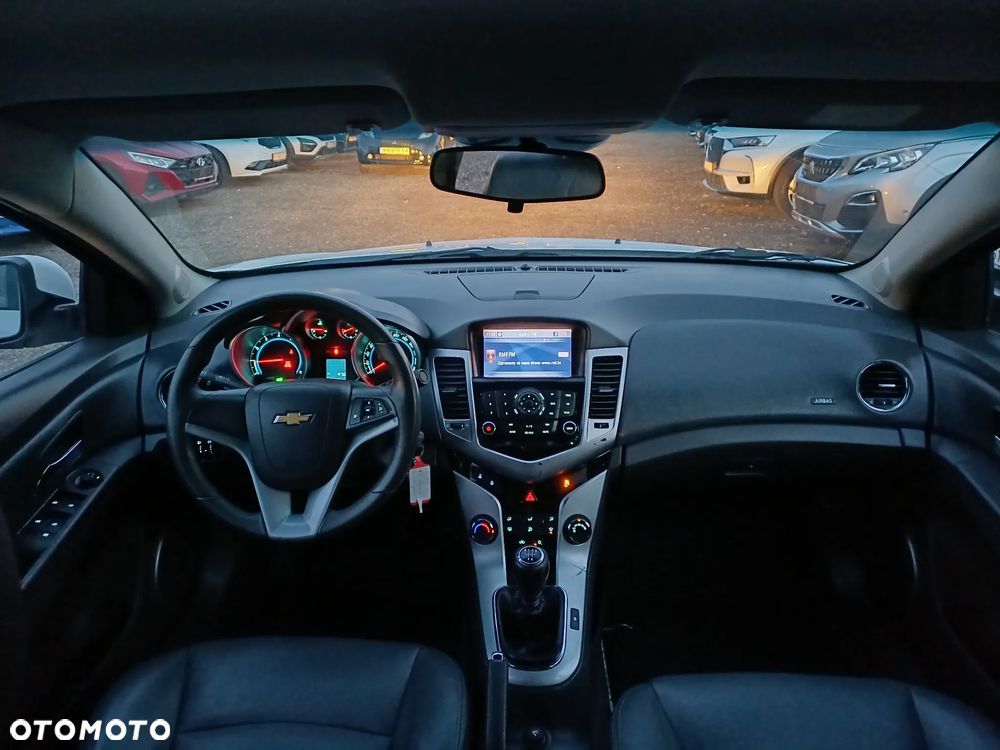Chevrolet Cruze ver-1-8-ltzplus - 16
