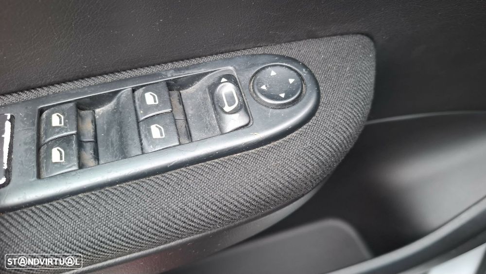 Peugeot 307 1.4 16V Premium - 14