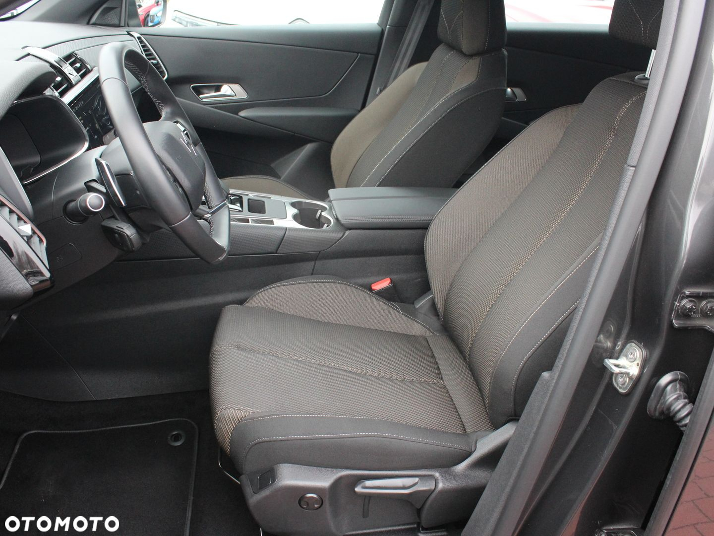 DS Automobiles DS 7 Crossback - 18
