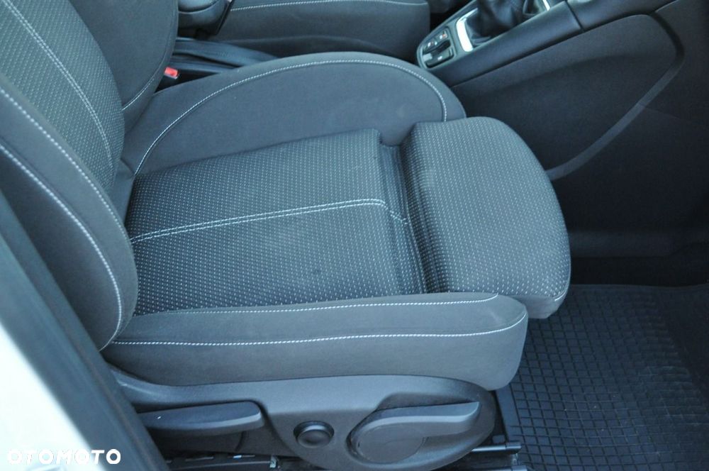 Opel Zafira 1.4 Turbo Business Innovation - 25