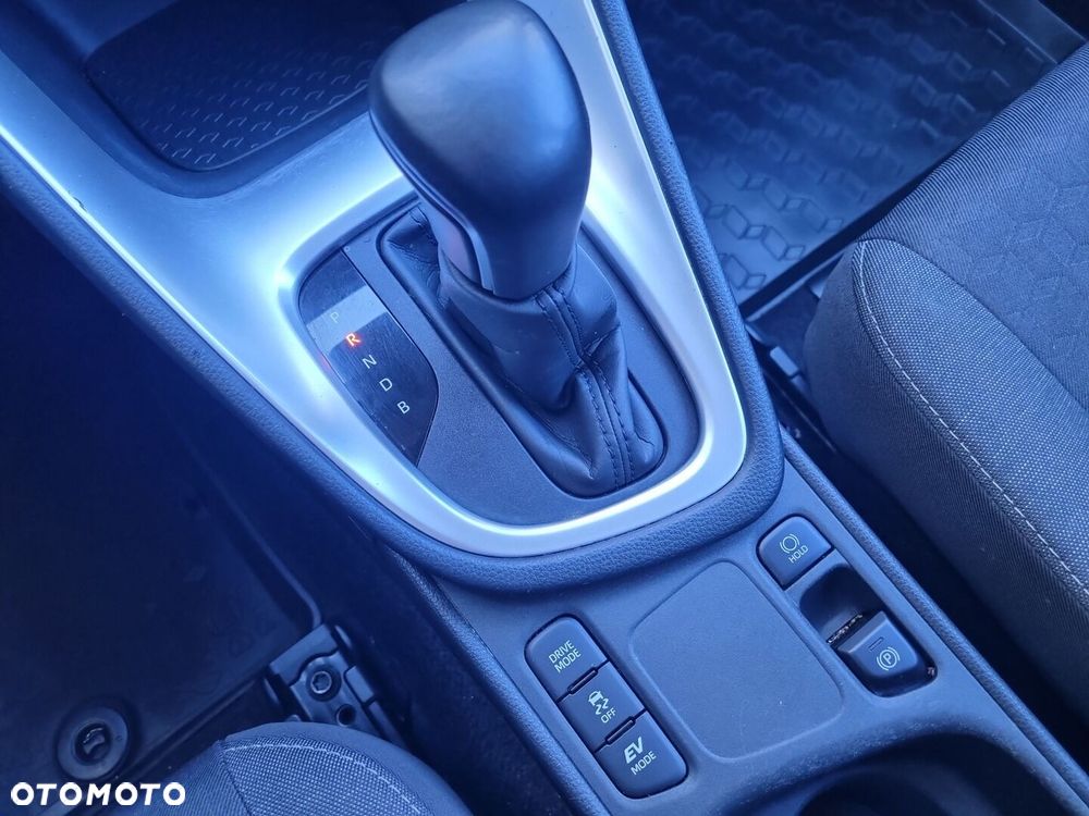 Toyota Yaris Hybrid 1.5 Comfort - 23