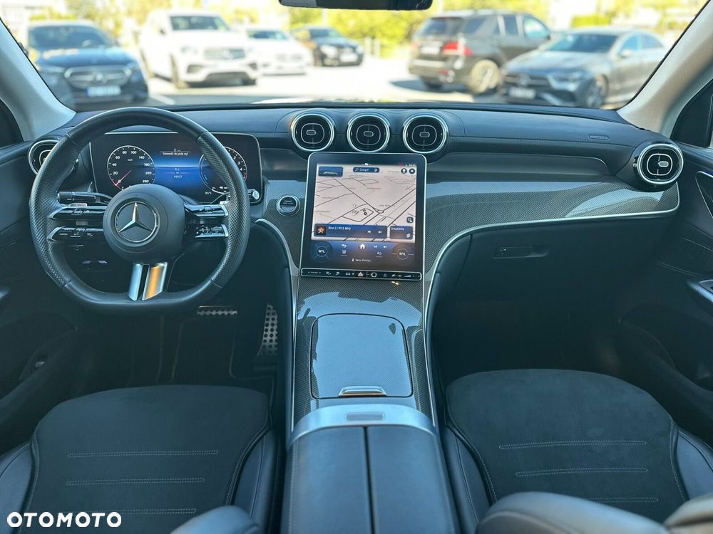 Mercedes-Benz GLC - 11