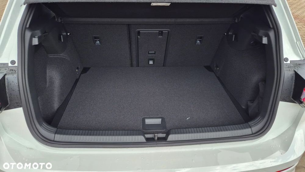 Volkswagen Golf 2.0 TSI 4Motion R DSG - 9