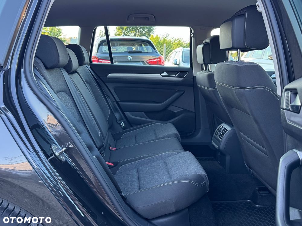 Volkswagen Passat 1.5 TSI EVO Business DSG - 11