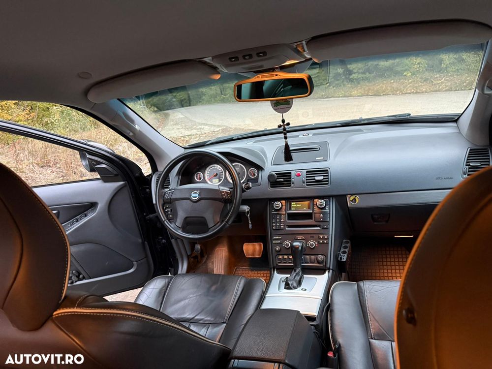 Volvo XC 90 D5 Geartronic Momentum - 13