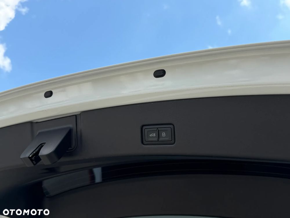 Audi Q4 Sportback e-tron 40 77kWh S Line - 9