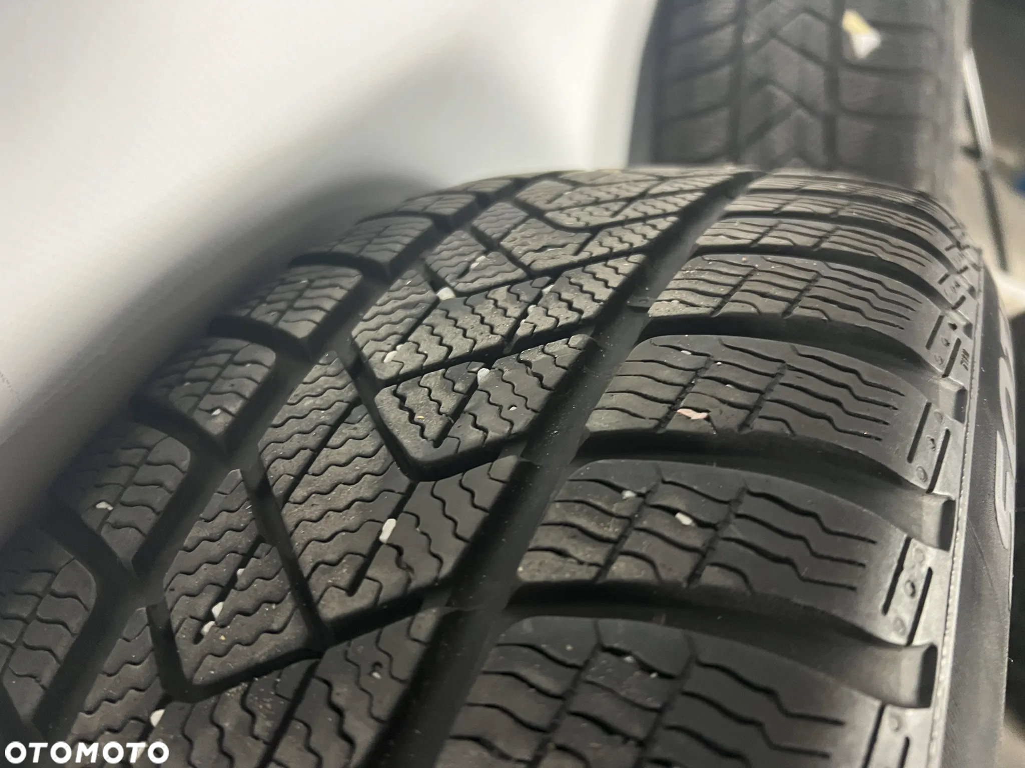 Koła zimowe 570M BMW X1 F48 X2 F39 225/50R18 RDC - 3