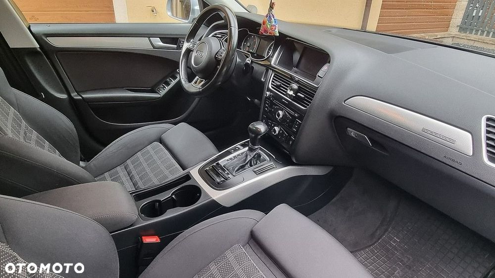 Audi A4 Avant - 16