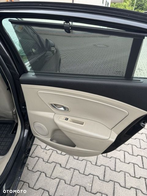 Renault Fluence 1.6 16V Privilege - 14