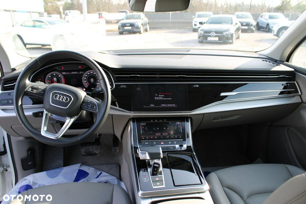 Audi Q7 - 24