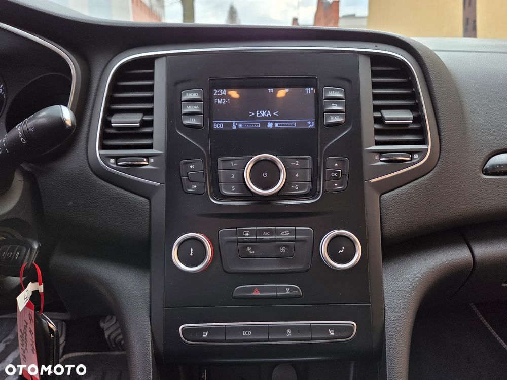 Renault Megane ENERGY TCe 130 GT LINE - 32