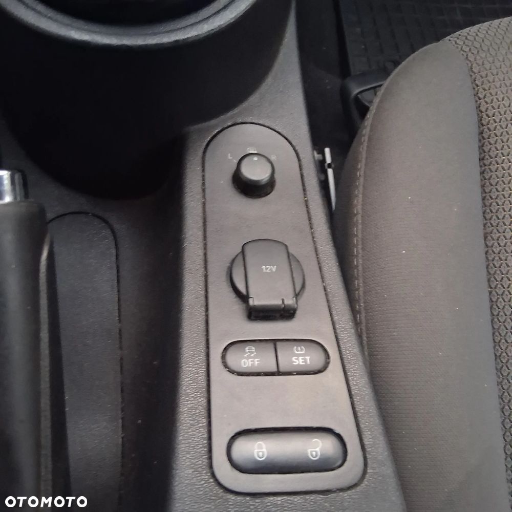 Seat Leon 1.6 TDI Reference - 10