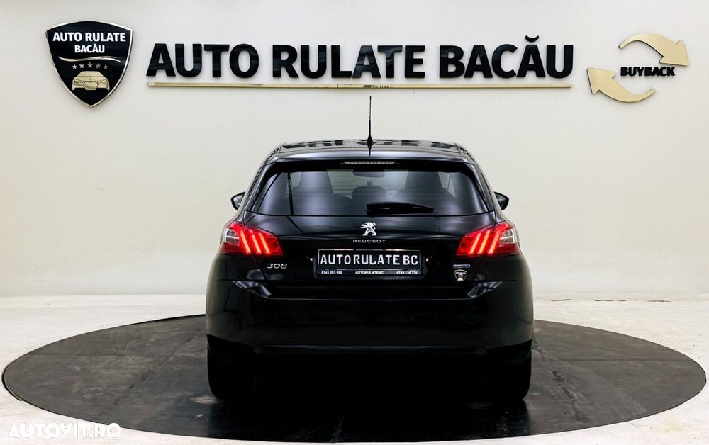 Peugeot 308 - 11