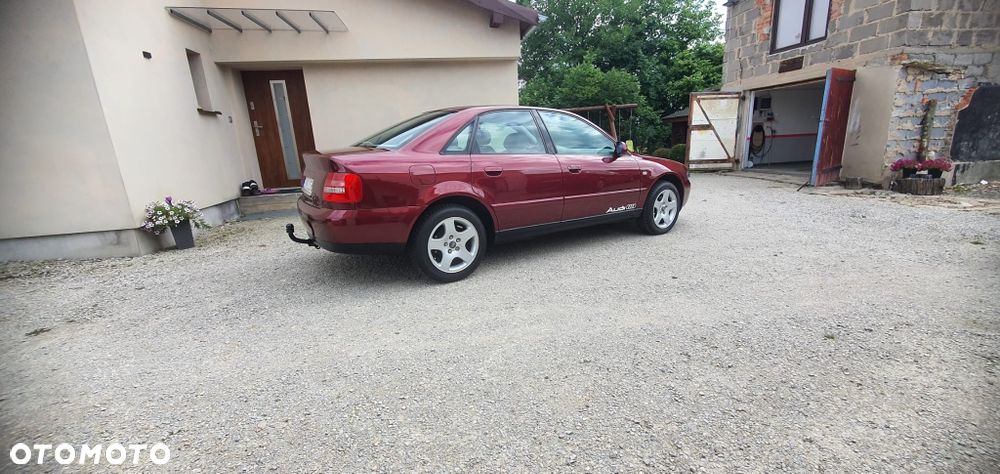 Audi A4 Limousine - 2