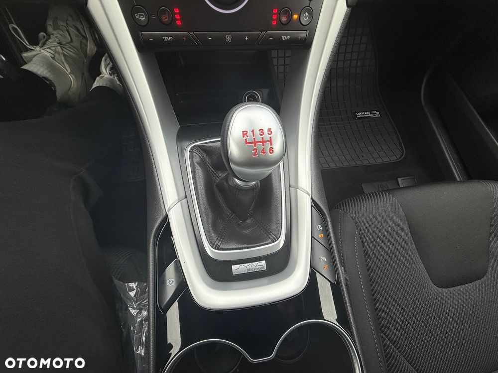 Ford Mondeo 2.0 TDCi Titanium - 33